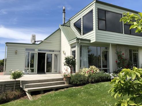 81 Hadlow Road, Hadlow