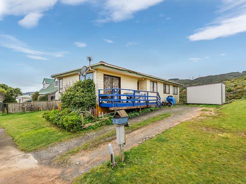45 Nassau Avenue, Grenada North