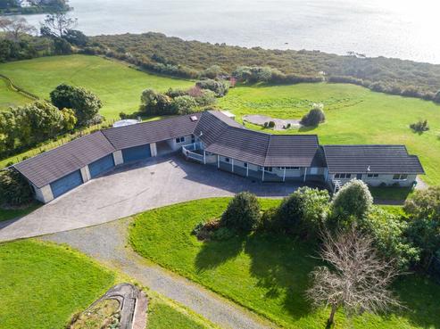 64 Derbyshire Lane, Karaka