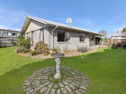 14 Torlesse Crescent, Darfield