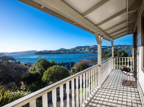 8 Hawk Lane, Saint Leonards