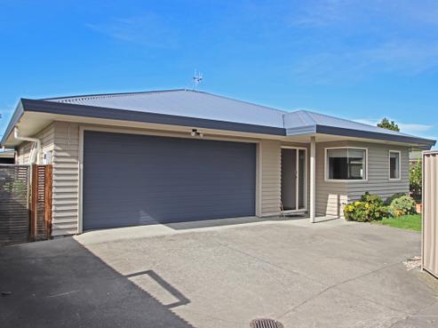 40A Harold Holt Avenue, Onekawa
