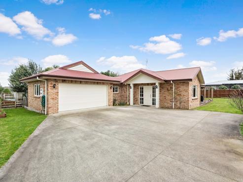 6 Settlers Way, Pukekohe