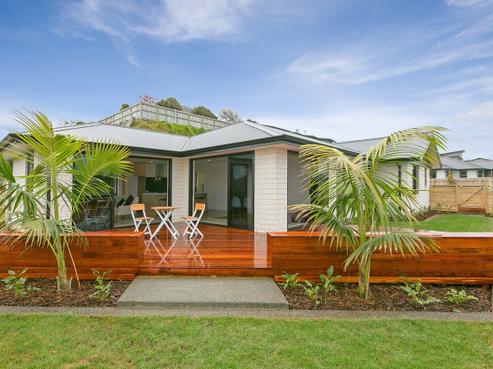 21 Redwood Crescent, Hurdon
