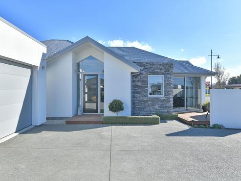 2 Tuka Road, Pegasus