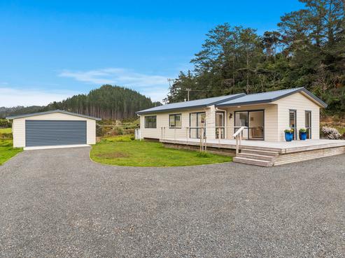 17 Wattle Bay Road, Manukau Heads