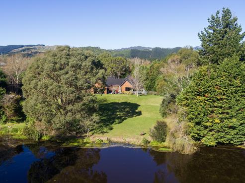 64 Killalea Place, Paraparaumu