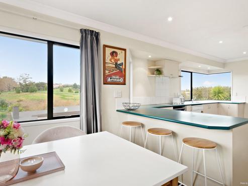 5 Commodore Court, Gulf Harbour