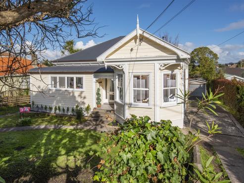 67 Old Lake Road, Narrow Neck