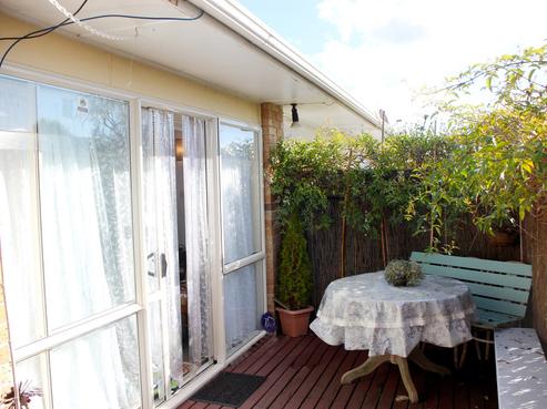 24B Phillip Street, Victoria