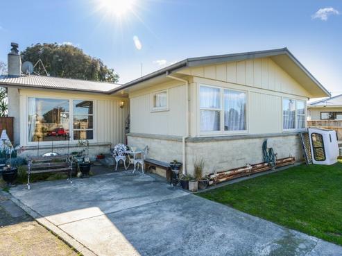 16 Dunn Place, Pirimai