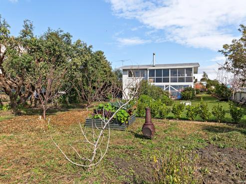85 Pacific Parade, Army Bay