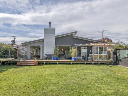 79 Dunns Avenue, The Pines Beach