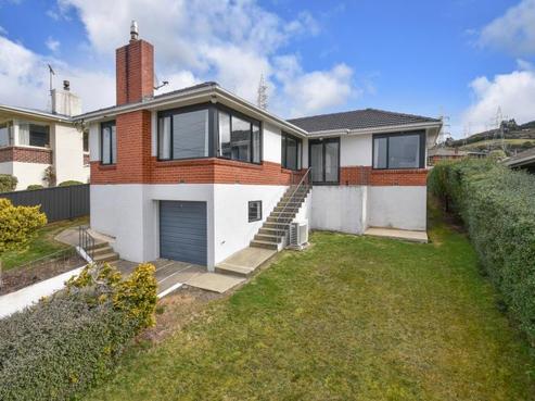 95 Centennial Avenue, Helensburgh