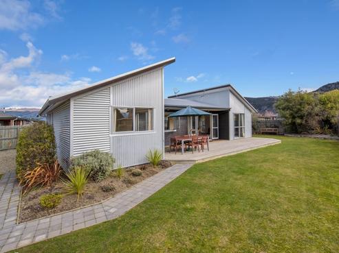 22 Frye Crescent, Albert Town