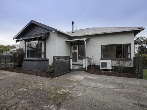 166 Conyers Street, Heidelberg