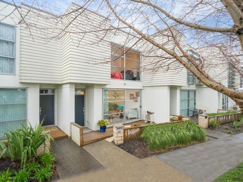 42 Kauri Drive, Takanini