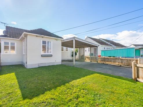 17 Avery Grove, Boulcott