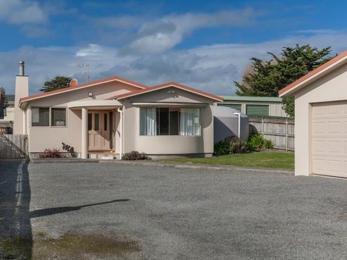 112 Rua Avenue, Waitarere Beach