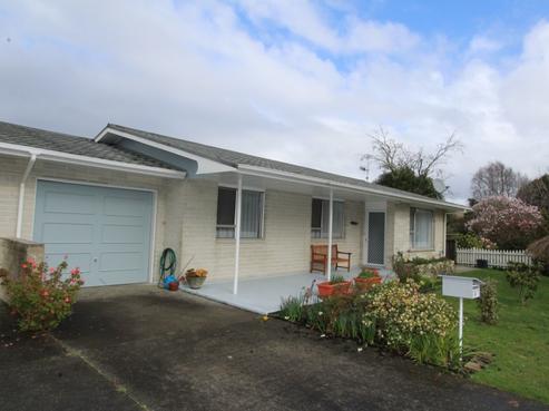 4 Paretai Grove, Waikanae