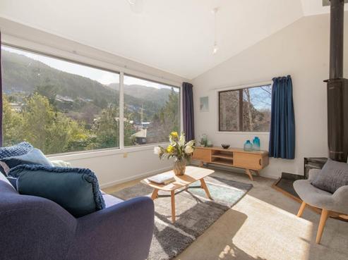 203 Fernhill Road, Fernhill/Sunshine Bay