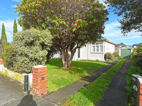 39 Ludlam Crescent, Woburn
