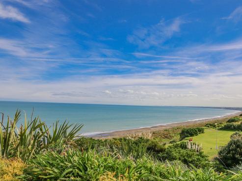 41 Longbeach Drive, Castlecliff