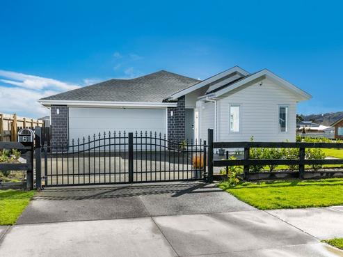 6 Eric Farley Drive, Kumeu