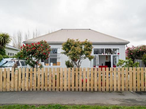 7 Kirkcaldy Street, South Dunedin