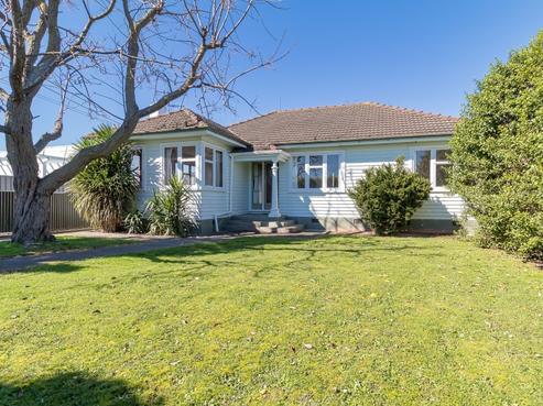 300 Lumsden Road, Akina