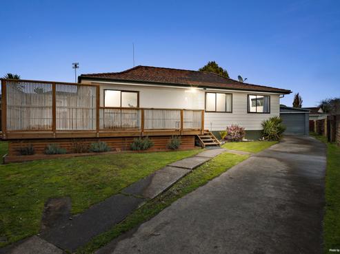 10 Karepo Crescent, Ranui