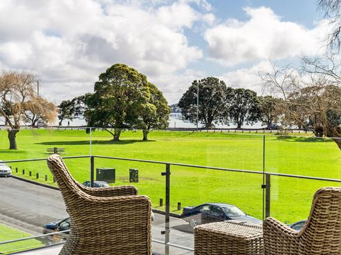 25 Watene Crescent, Orakei