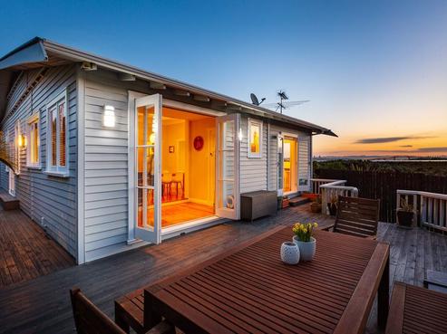 3/2 Merwood Lane, Devonport