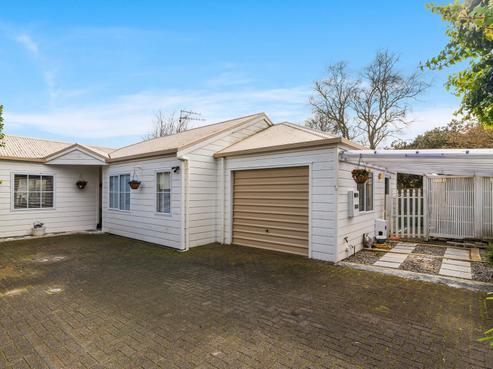 4A Lewis Road, Lynmore