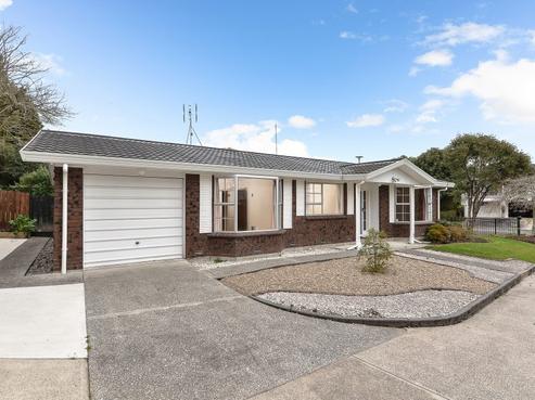 19 Perindale Drive, Chartwell