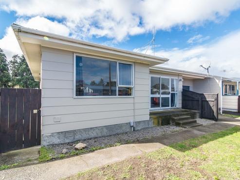 8A Sharda Grove, Paraparaumu Beach