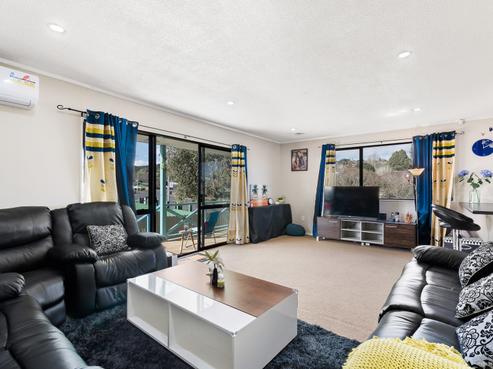 1/77 Redcrest Avenue, Red Hill