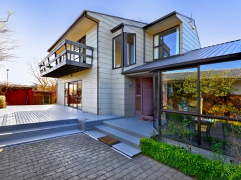 398 Memorial Avenue, Burnside