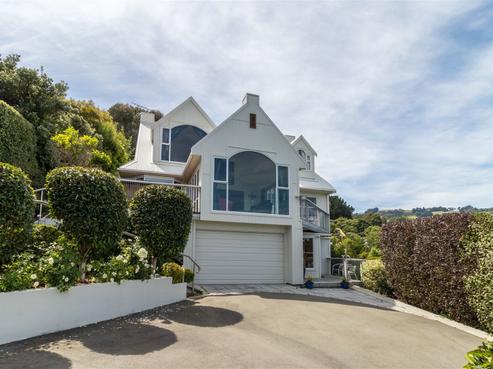 10 Mclelland Street, Macandrew Bay