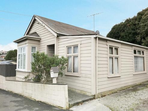 5 Haig Street, Mornington