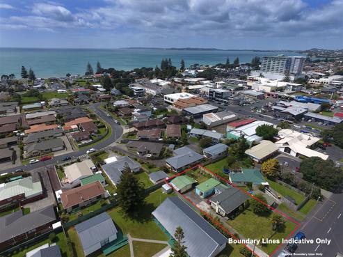 121 Centreway Road, Orewa