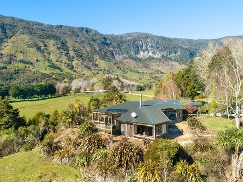 159 Aaron Creek Road, Takaka