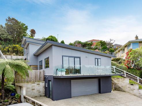 24 Centennial Avenue, Helensburgh