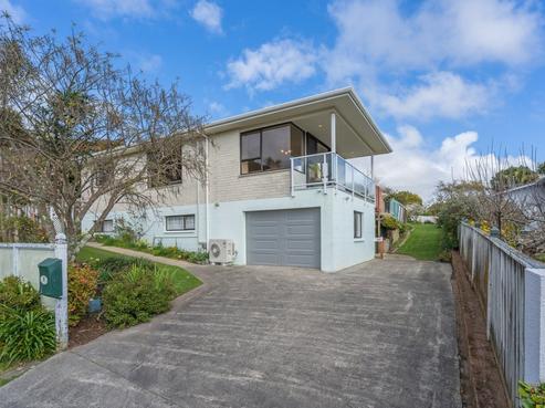 6 Kaka Street, Waikanae