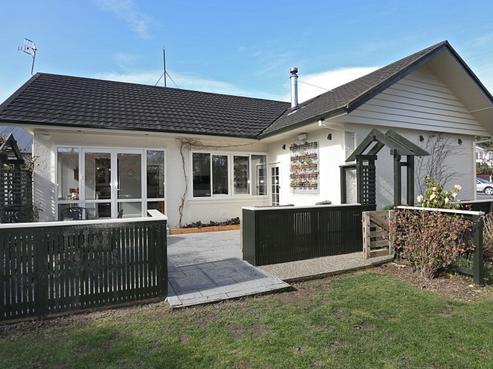 62 Herbert Street, Gladstone