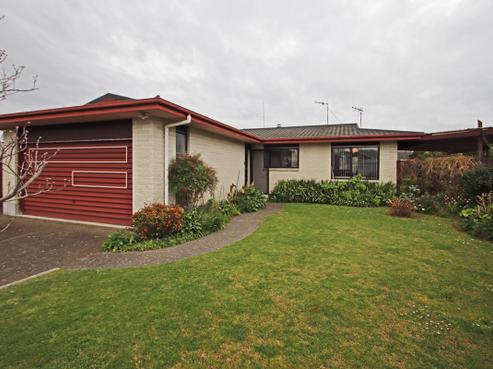 2 Tukes Place, Greenmeadows