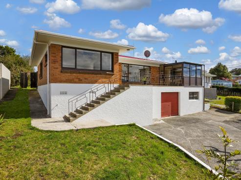 74 Station Road, Kamo