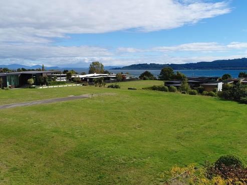 4 Kurapoto Lane, Rainbow Point