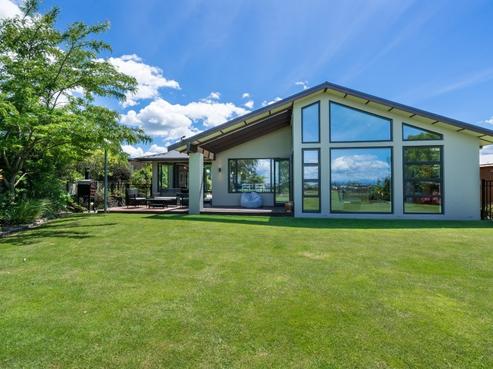 11 Montgomery Crescent, Kinloch