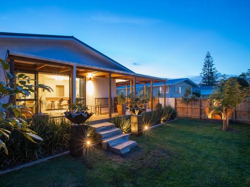 8 Hatton Road, Orewa